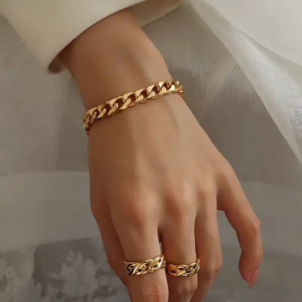 Wholesale PVD Coated Real Gold Plated 18K Gold Geometric 304 Stainless Steel Fashion Waterproof Non Tarnish 304 Stainless Steel Bracelets