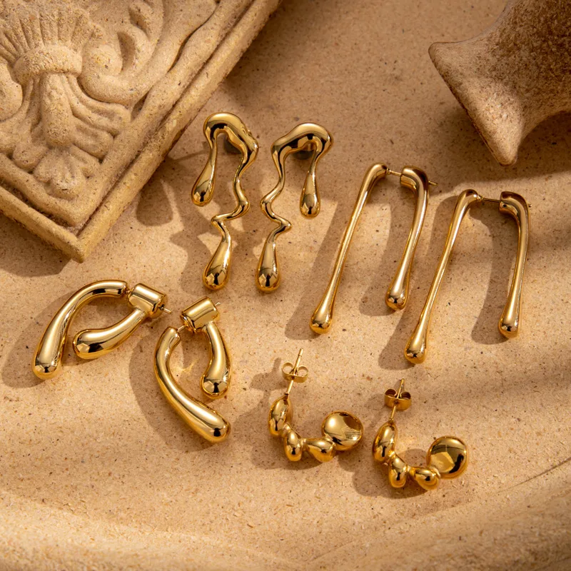 Wholesale PVD Coated C Shape Solid Color 304 Stainless Steel Simple Style Classic Style Waterproof Non Tarnish Ear Studs