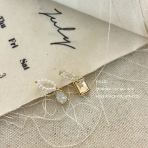 Milky White Champagne Pendant