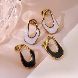 304 Stainless Steel Asymmetrical Irregular Electroplating Golden Plated Elegant Simple Style Waterproof Non Tarnish Asymmetrical Hoop Earrings