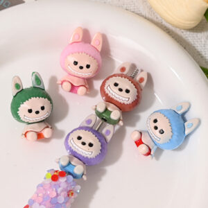 Labubu (mixed styles shipped randomly)