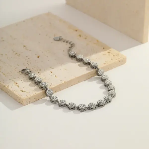 Wholesale Color Retention 304 Stainless Steel Round Heart Zircon Bracelet Gold Plated Elegant Bracelet