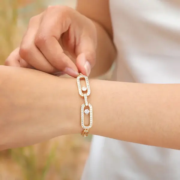 Wholesale Copper 18K Gold Plated Elegant Shiny Inlay Flower Snake Zircon Bracelets