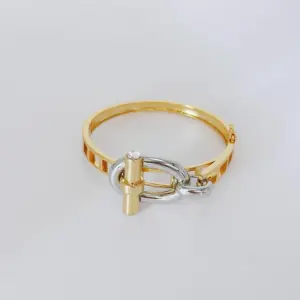 Gold / One Size / Bangle