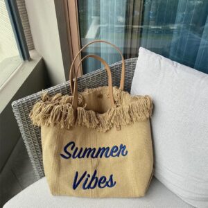 Khaki / Width 50cm/height 36cm/thickness 14cm/weight 410g