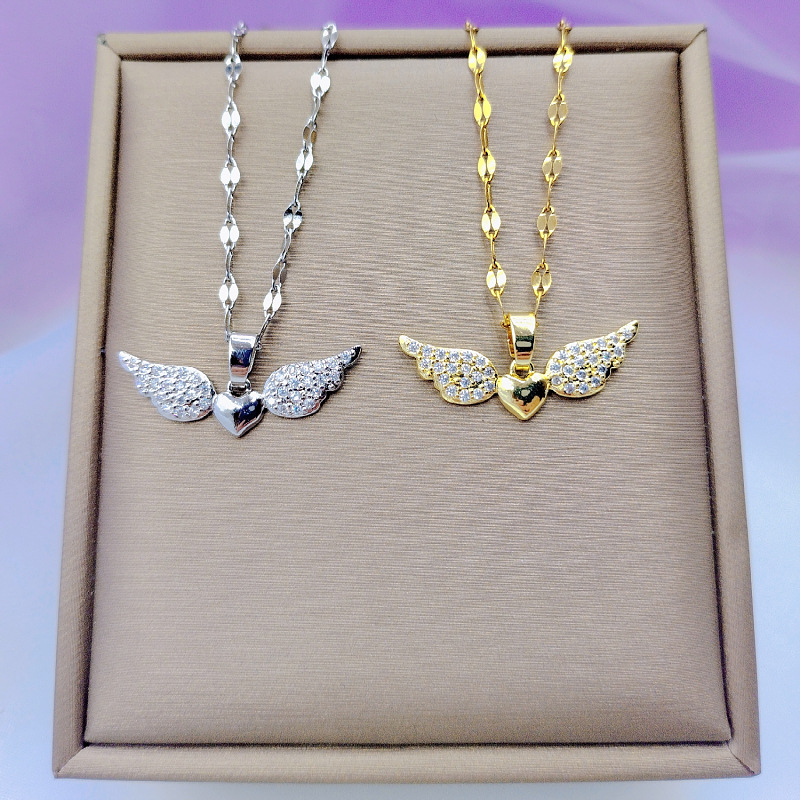 Wholesale Korean Style Women's Niche Design Inlaid Angel Wings Necklace New Aessible Luxury High-end Clavicle Chain