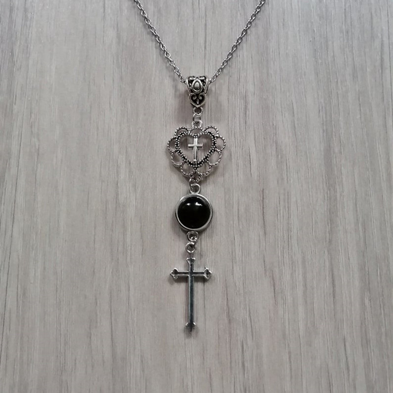 Wholesale Foreign trade new cross necklace pendant, agate, black, stone, heart-shaped, factory direct sales