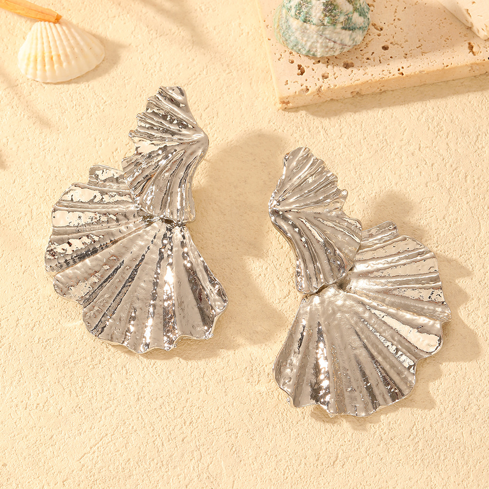 Wholesale Glossy Earrings Punk Style Ginkgo Leaf Earrings Earrings European and American Trendy Earrings Aessible Luxury High-End Earrings Earrings