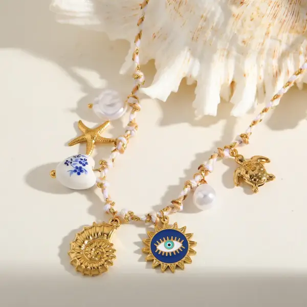 Wholesale PVD Coated Real Gold Plated 18K Gold Tortoise Star Moon 304 Stainless Steel Casual Cute Romantic Waterproof Non Tarnish Polyester Lobster Trigger Clasp Closure Pendant Necklace