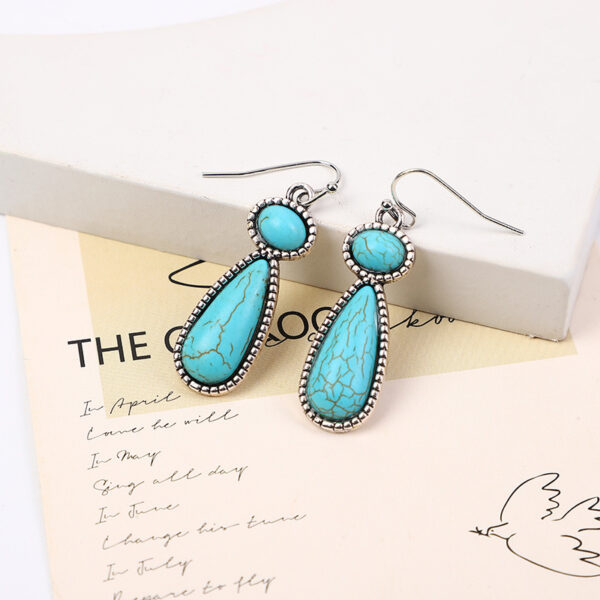 Wholesale European and American creative turquoise earrings exaggerated new ancient silver turquoise earrings factory direct supply