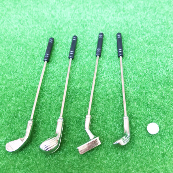 Wholesale 1:12 dollhouse dollhouse mini outdoor model scene accessories Golf Club with ball 5-piece set ~