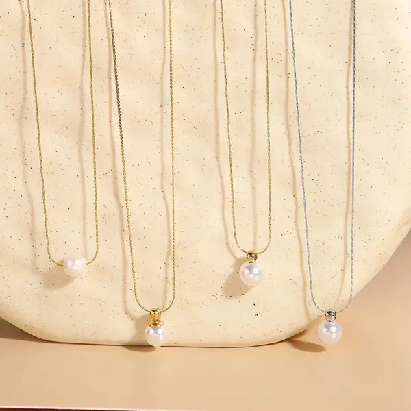 Wholesale 304 Stainless Steel ABS Pearl Solid Color PVD Coated Artificial Pearls Freshwater Pearl 14K Gold Plated Elegant Luxurious Classic Style Plating Inlay Box Chain Pendant Necklace