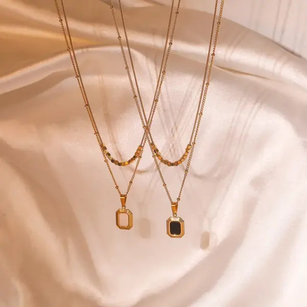 Wholesale PVD Coated 18K Gold Plated Geometric 304 Stainless Steel Vintage Style Simple Style Commute Waterproof Non Tarnish 304 Stainless Steel Pendant Necklace