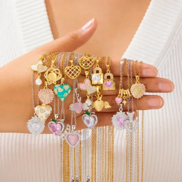 Wholesale Stainless Steel Heart Pendant Necklace For Women With Zircon Stone, Rose Gold And Silver Colors Jewelry Accessories