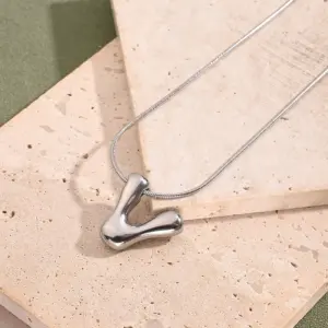 V Necklace (Steel Color) / Length: 450mm / 1 Strand/Package