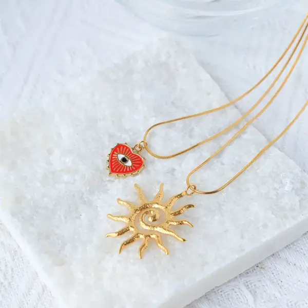 PVD Coated Real Gold Plated 14K Gold Sun Devil's Eye Heart Shape 304 Stainless Steel Simple Style Waterproof Non Tarnish 304 Stainless Steel Pendant Necklace