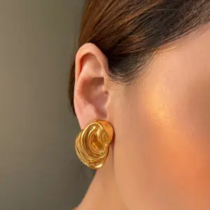 Wholesale 1 Pair Simple Style Solid Color Plating 304 Stainless Steel 18K Gold Plated Stainless Steel Earrings