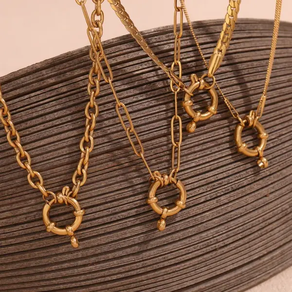 oly-cbf998f8bdff5076b43d6a3849390ee9 Wholesale PVD Coated Real Gold Plated 18K Gold Solid Color 304 Stainless Steel Simple Style Classic Style Waterproof Non Tarnish 304 Stainless Steel Necklace