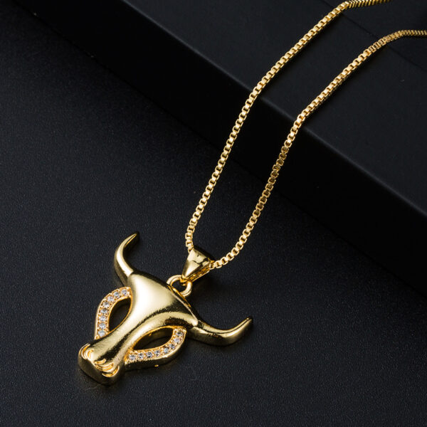 Wholesale copper plated 18K gold micro set zircon pendant necklace simple personality necklace sweater chain women's high-end feeling