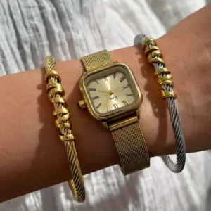 Wholesale Simplified Commuting Daily Stainless Steel 18K Gold Plated Hemp Rope Geometric Open Hand Bracelet Elegant Classic Style