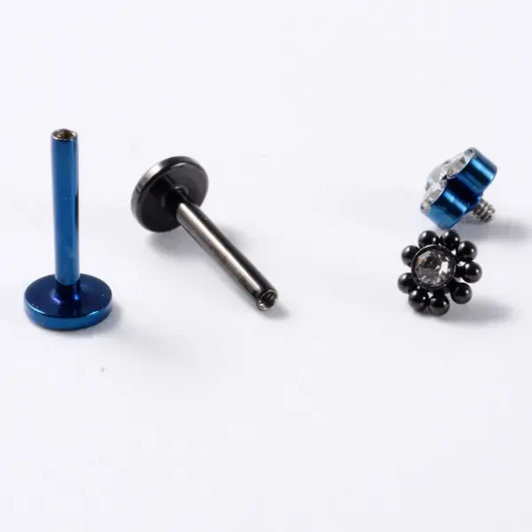 Wholesale 1 Piece Lip Rings Casual Geometric 304 Stainless Steel Zircon 18K Gold Plated Lip Rings Ear Cartilage Rings & Studs