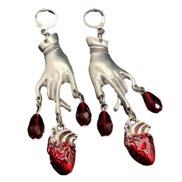 oly-cc28e8649f372b5f36ccc74654d5d7b6 Wholesale Gothic Vampire Ghost Bding Heart Earrings Factory Outlet