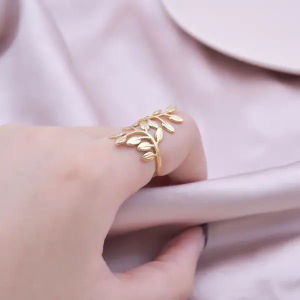 Wholesale PVD Coated Real Gold Plated 18K Gold Leaf 304 Stainless Steel Elegant Simple Style Waterproof Non Tarnish Open Rings