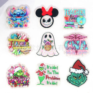 Wholesale New Star quicksand cartoon small animal pencil bag jewelry acrylic pin cute DIY patch