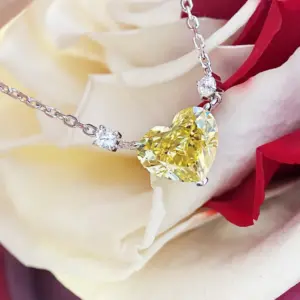 Yellow Diamond [with Chain]]