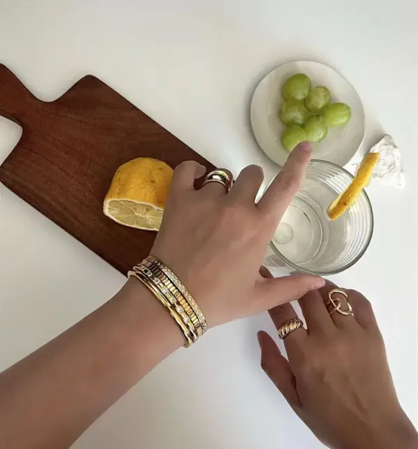 Casual Simple Style Round Square Stripe Stainless Steel Plating Inlay Zircon 18k Gold Plated Bangle