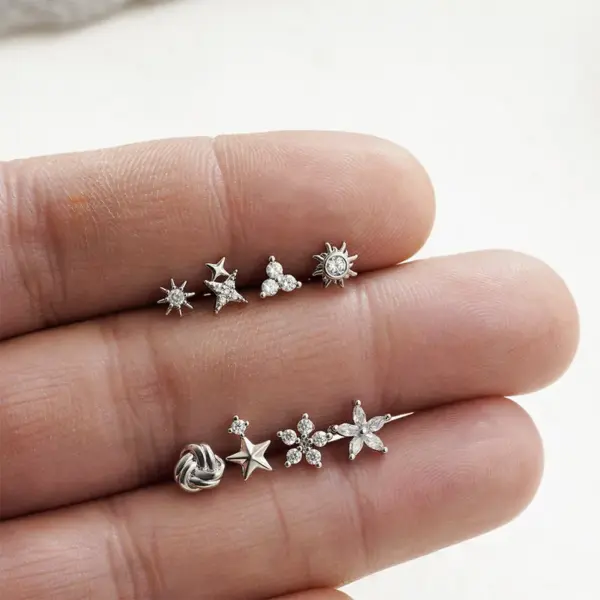 Wholesale 1 Piece Simple Style Geometric Star Heart Shape Plating Titanium Steel Zircon 18K Gold Plated Small Stud Earrings