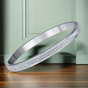 29-D-2 Clay Bracelet / Steel Color