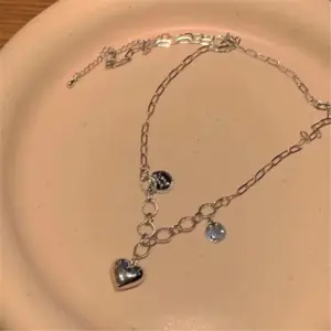 Three-Dimensional Love Necklace