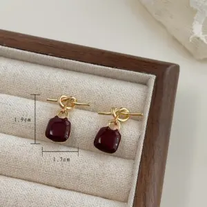 Double-sided Oil-dripping Knot