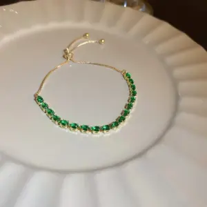 19# Bracelet--Green Water Drop (Real Gold Plating)