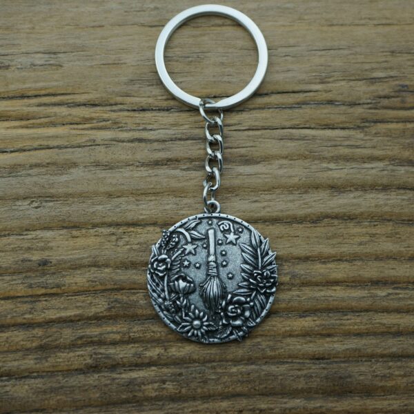 Wholesale Fantasy Magic Witch Broom Key Chain Vintage Pendant Key Ring Fashion Gift for Men and Women