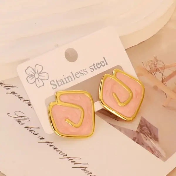 Wholesale Ion Plating (IP) 18K Gold Plated Round Square Flower 304 Stainless Steel Simple Style Waterproof Non Tarnish Ear Studs
