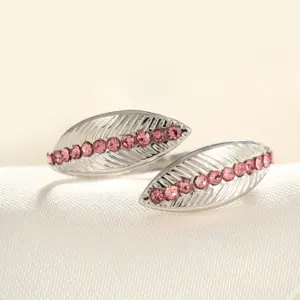Steel Leaf Pink Diamond / Adjustable Opening