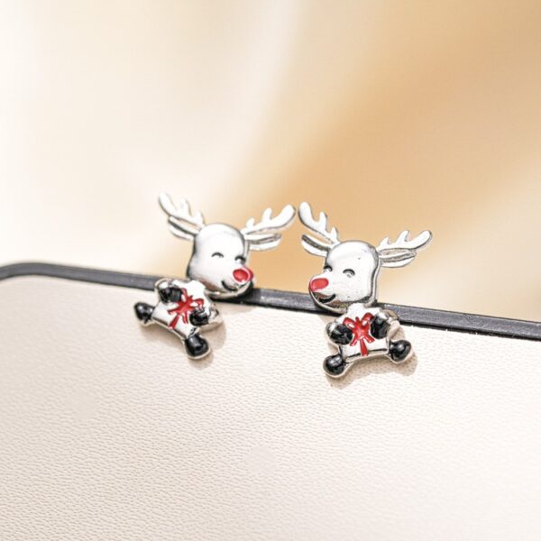 Wholesale Stylish Christmas Cute Reindeer Heart Earrings