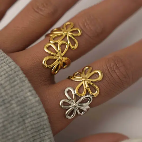 Wholesale Ion Plating (IP) Real Gold Plated 18K Gold Flower 304 Stainless Steel IG Style Casual Simple Style Waterproof Non Tarnish Open Rings