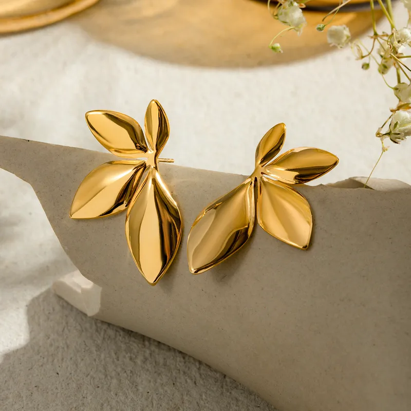 Wholesale PVD Coated Real Gold Plated 18K Gold Solid Color 304 Stainless Steel Simple Style Classic Style Waterproof Non Tarnish Earrings