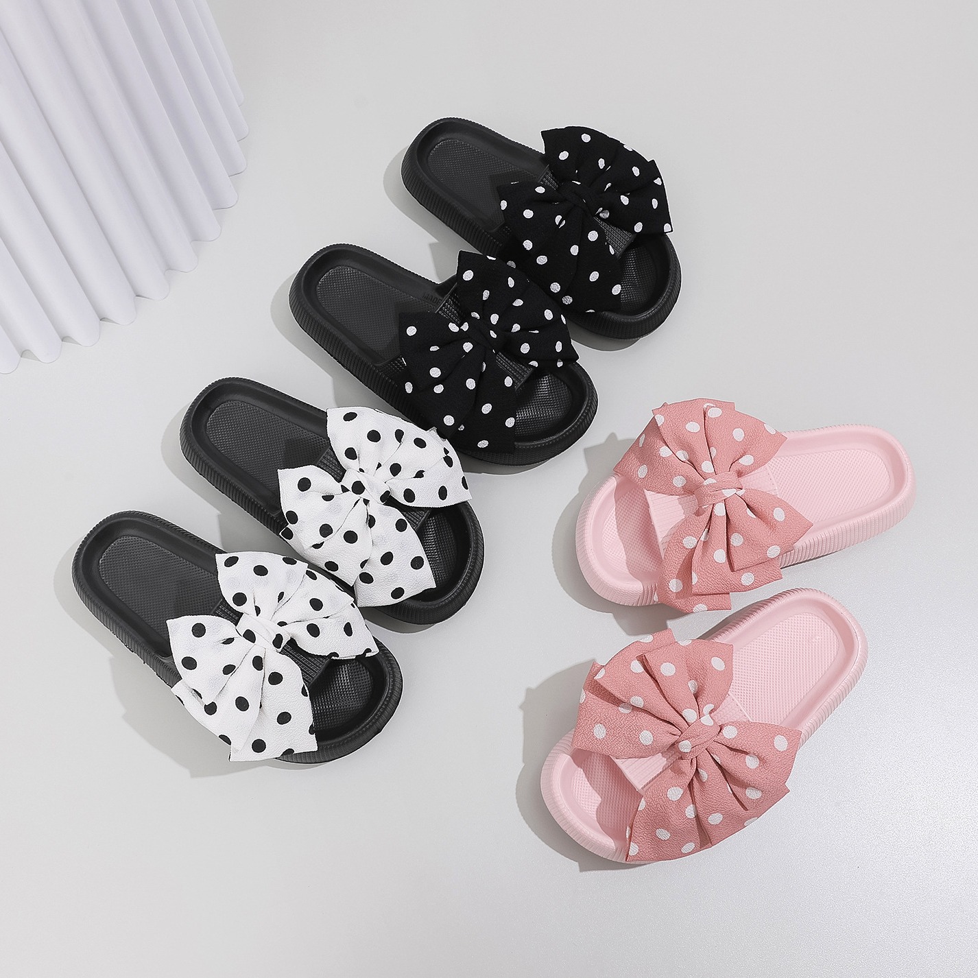 Wholesale delivery fashion lka dot bow slippers women's summer outer wear thick bottom indoor one-word sandals beach shoes cross-border