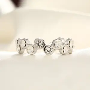 Steel Color White Diamond Irregular / Adjustable Opening