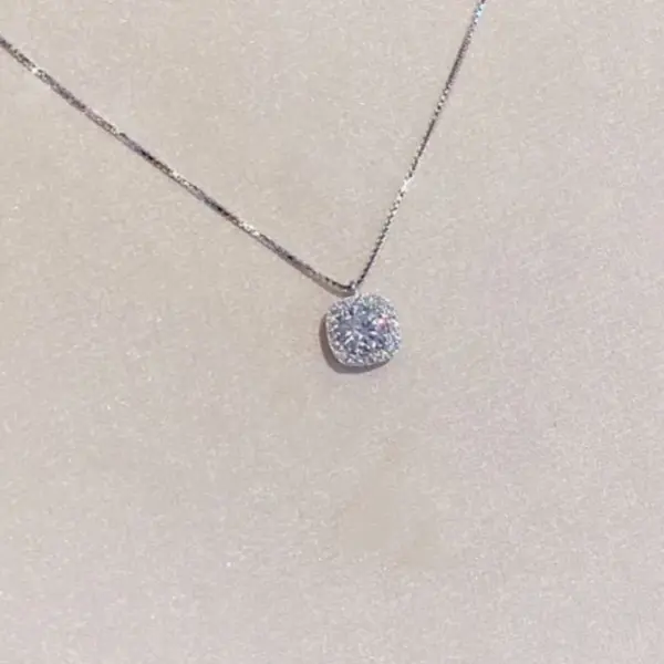 Wholesale Simple Style Commute Round Copper White Gold Plated Gold Plated Zircon Pendant Necklace In Bulk