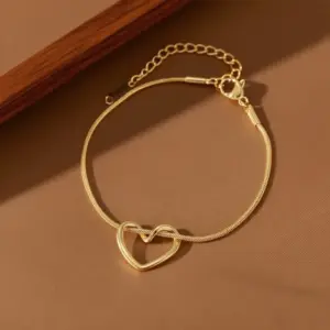 S02215-Twisted Heart-Bracelet- Gold