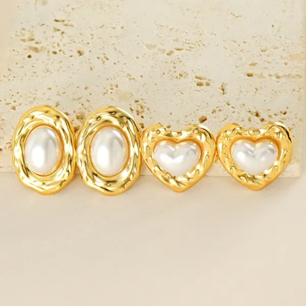 Wholesale 1 Piece Simple Style Classic Style Square Oval Heart Shape Plating Inlay 304 Stainless Steel Artificial Pearls 18K Gold Plated Ear Studs