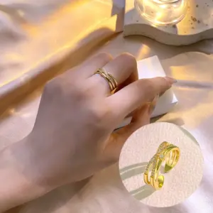 Gold Cross Three-Row Zircon Ring