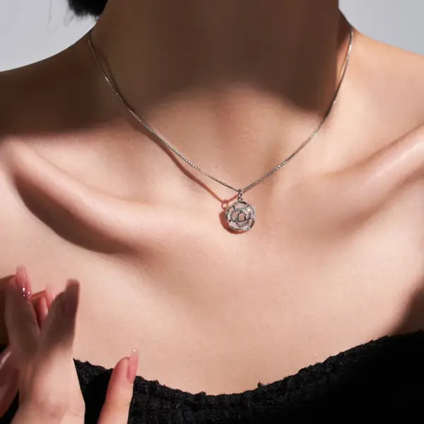 Copper Elegant Pearl Pendant Necklace