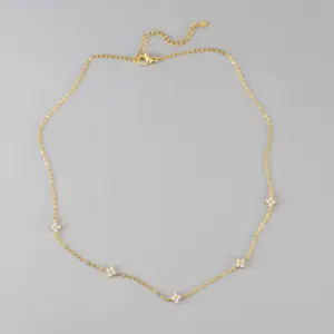 Clover necklace/yellow gold / Copper