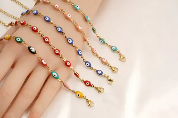 Wholesale Real Gold Plated Devil'S Eye 304 Stainless Steel Ethnic Style Waterproof Non Tarnish Bracelets